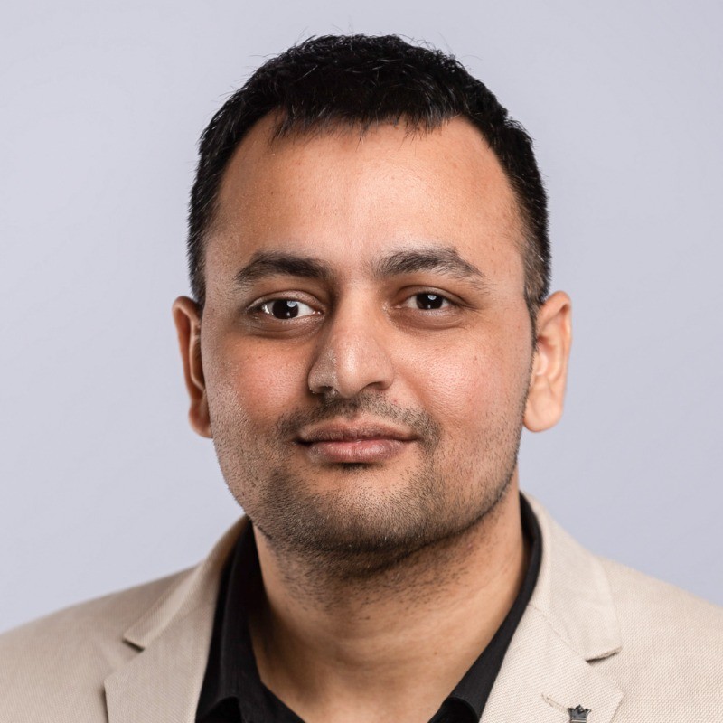 Hemant Rathi speaking at ASCO Annual Meeting 2025